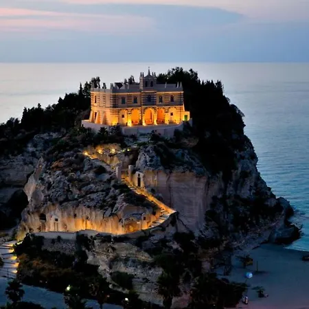 La Playa Del Sol Tropea * 산타도메니카
