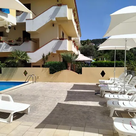 度假居 La Playa Del Sol Tropea